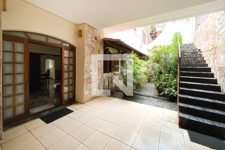 Varanda da Sala de casa à venda com 3 quartos, 239m² em Sagrada Família, Belo Horizonte