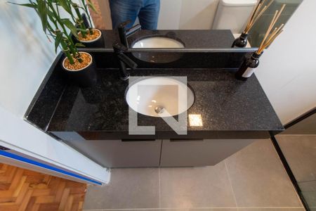 BANHEIRO SUITE 1 de casa à venda com 3 quartos, 177m² em Jardim Presidente Wenceslau, Campinas