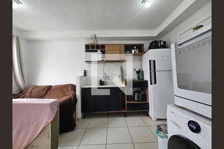 Sala/Cozinha de apartamento à venda com 2 quartos, 32m² em Vila Socorro, São Paulo