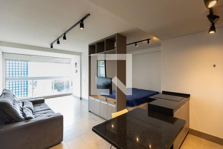 Sala/Quarto de kitnet/studio para alugar com 1 quarto, 46m² em Centro, Campinas