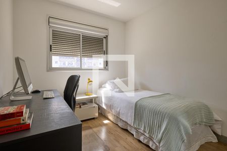 Quarto 2 de apartamento à venda com 3 quartos, 100m² em Santa Efigênia, Belo Horizonte