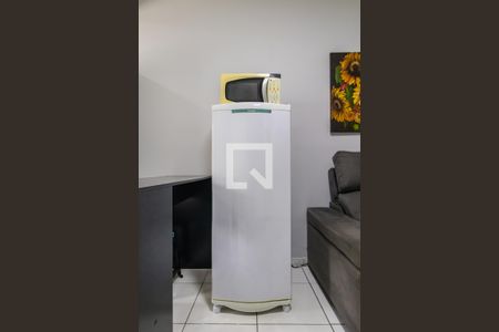 Sala/Cozinha de kitnet/studio para alugar com 1 quarto, 25m² em Parque Viana, Barueri