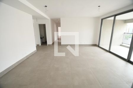 Sala de apartamento à venda com 3 quartos, 139m² em Cambuí, Campinas