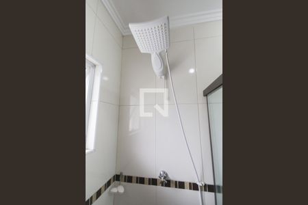 Banheiro de casa à venda com 3 quartos, 100m² em Vila Mazzei, São Paulo