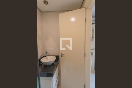 Banheiro da Suíte de apartamento à venda com 3 quartos, 52m² em Jardim Nova Europa, Campinas