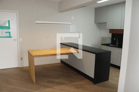 Apartamento para alugar com 2 quartos, 84m² em Jardim Branca Flor, Embu das Artes