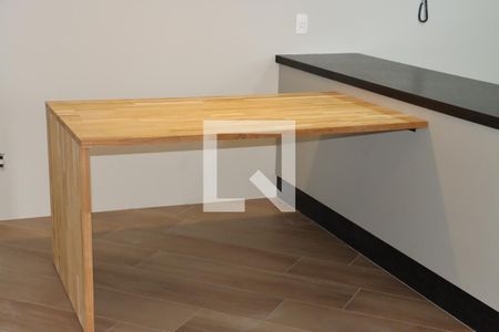 Apartamento para alugar com 2 quartos, 84m² em Jardim Branca Flor, Embu das Artes