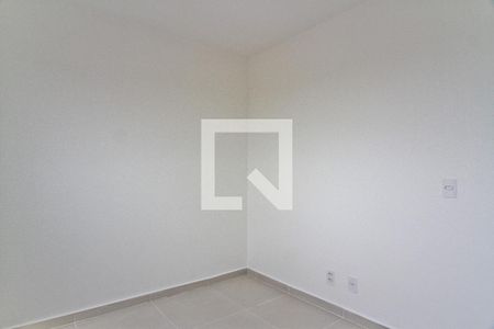 Quarto 1 de apartamento para alugar com 2 quartos, 38m² em Jardim Bandeirantes, São Paulo