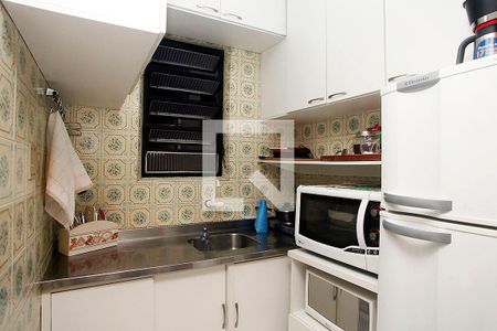 Cozinha + Área de Serviço de apartamento à venda com 1 quarto, 38m² em Centro Histórico, Porto Alegre