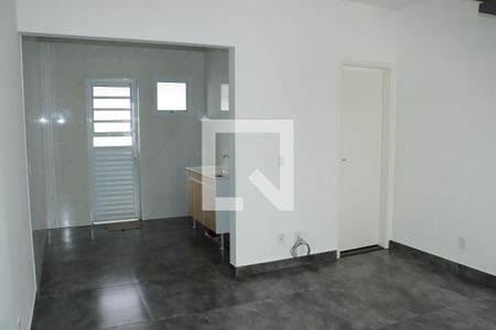 Casa de Condomínio para alugar com 2 quartos, 59m² em Centro (caucaia do Alto), Cotia