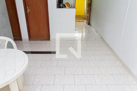 Sala de casa de condomínio para alugar com 2 quartos, 40m² em Guaratiba, Rio de Janeiro