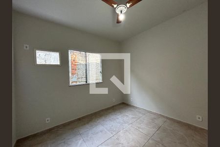 Quarto 1 de casa para alugar com 2 quartos, 68m² em Cascadura, Rio de Janeiro