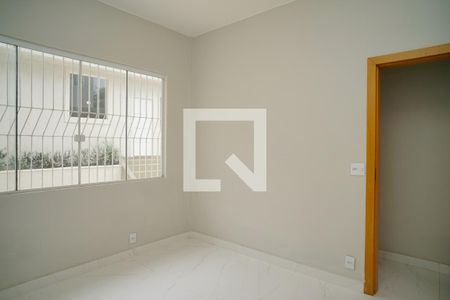 Quarto 2 de casa para alugar com 2 quartos, 360m² em Itapeba, Maricá