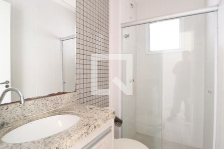 Banheiro Social de apartamento para alugar com 3 quartos, 77m² em Laranjeiras, Uberlândia