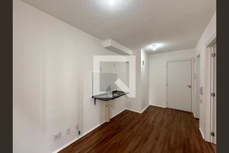 Sala/Cozinha de apartamento para alugar com 1 quarto, 24m² em Santo Amaro, São Paulo