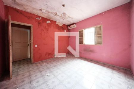 Quarto de casa à venda com 5 quartos, 430m² em Vila Euthalia, São Paulo