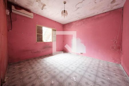 Quarto de casa à venda com 5 quartos, 430m² em Vila Euthalia, São Paulo