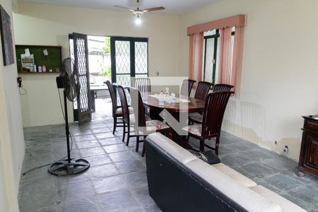 Sala de casa para alugar com 5 quartos, 360m² em Guaratiba, Rio de Janeiro