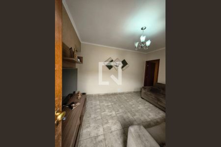 Casa à venda com 3 quartos, 126m² em Taboão, Diadema