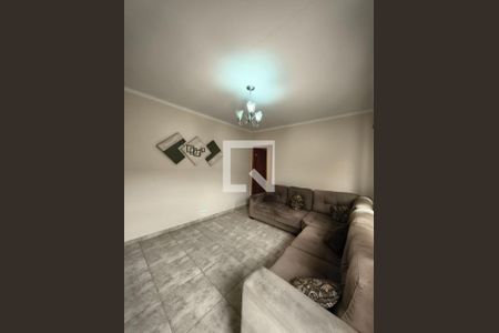 Casa à venda com 3 quartos, 126m² em Taboão, Diadema