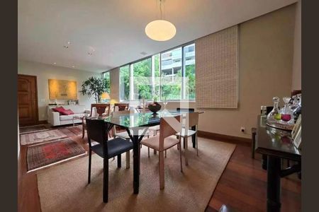 Apartamento à venda com 3 quartos, 122m² em Humaitá, Rio de Janeiro