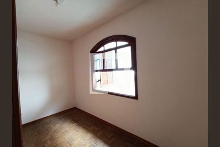 Casa à venda com 3 quartos, 150m² em Jardim Rizzo, São Paulo