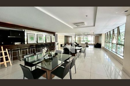 Apartamento à venda com 4 quartos, 157m² em Icaraí, Niterói