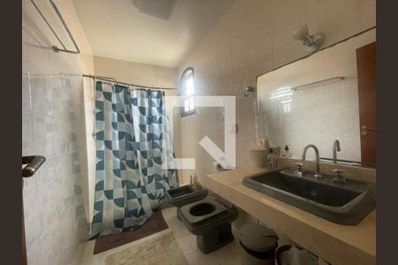 Casa à venda com 5 quartos, 380m² em Piratininga, Niterói