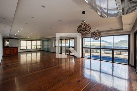 Apartamento à venda com 4 quartos, 430m² em Ingá, Niterói