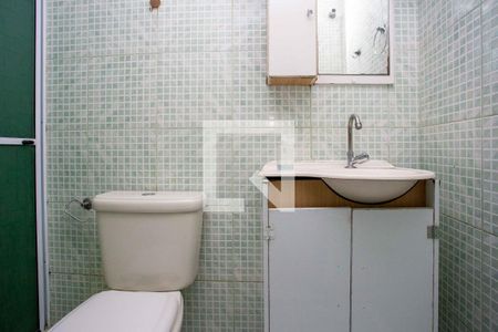 Banheiro de casa para alugar com 2 quartos, 50m² em Taboão, Diadema