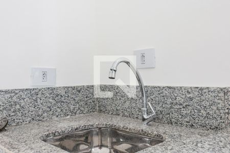 Cozinha de kitnet/studio para alugar com 1 quarto, 27m² em Jardim Clementino, Taboão da Serra