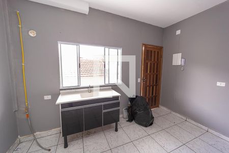 Sala/Cozinha e Área de Serviço de apartamento para alugar com 1 quarto, 29m² em Jardim Penha, São Paulo