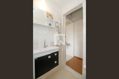 Banheiro de apartamento para alugar com 1 quarto, 25m² em Cerqueira César, São Paulo