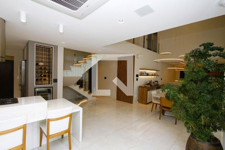 Sala de casa à venda com 4 quartos, 370m² em Buritis, Belo Horizonte