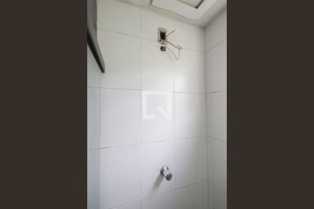 Banheiro de apartamento para alugar com 2 quartos, 50m² em Furnas, São Paulo