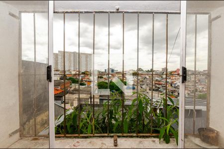 Sala - Janela de casa para alugar com 2 quartos, 85m² em Vila Pereira Barreto, São Paulo
