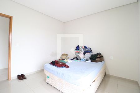 Quarto 1 de casa para alugar com 3 quartos, 150m² em Laranjeiras, Uberlândia