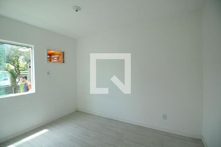 Quarto 1 de apartamento para alugar com 2 quartos, 55m² em Jacarepaguá, Rio de Janeiro