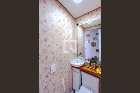 Lavabo de apartamento para alugar com 3 quartos, 66m² em Jardim Textil, São Paulo