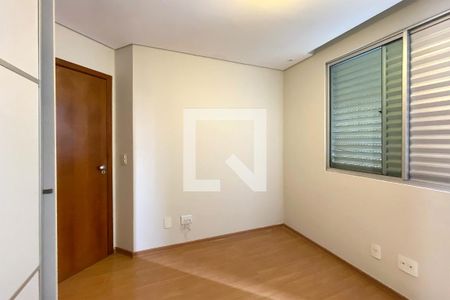 Quarto  de apartamento para alugar com 2 quartos, 150m² em Savassi, Belo Horizonte