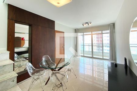 Sala de apartamento para alugar com 2 quartos, 150m² em Savassi, Belo Horizonte