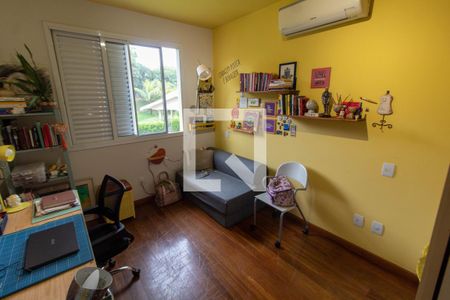 QUARTO 1 de casa de condomínio à venda com 3 quartos, 128m² em Bairro das Palmeiras, Campinas