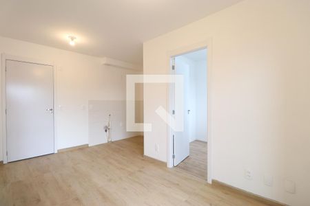 Sala/Cozinha/Área de serviço  de apartamento para alugar com 2 quartos, 37m² em Bom Retiro, São Paulo