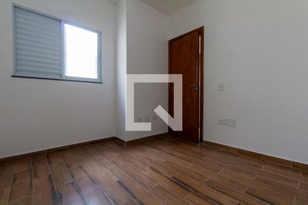 Quarto 1 de apartamento para alugar com 2 quartos, 45m² em Jardim Eliane, São Paulo
