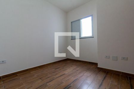 Quarto 1 de apartamento para alugar com 2 quartos, 45m² em Jardim Eliane, São Paulo
