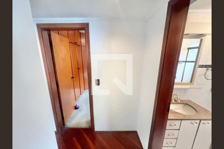 Corredor de apartamento à venda com 3 quartos, 92m² em Santana, São Paulo