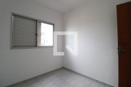 Quarto 1 de apartamento para alugar com 3 quartos, 80m² em Santa Mônica, Uberlândia