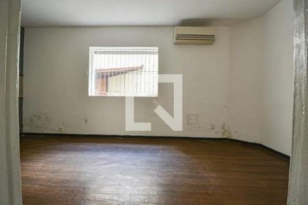 Casa à venda com 3 quartos, 198m² em Centro, Belo Horizonte