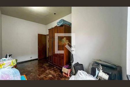 Casa à venda com 4 quartos, 300m² em Santa Terezinha, Belo Horizonte
