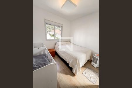 Quarto de apartamento para alugar com 2 quartos, 54m² em Jardim Recanto Suave, Cotia